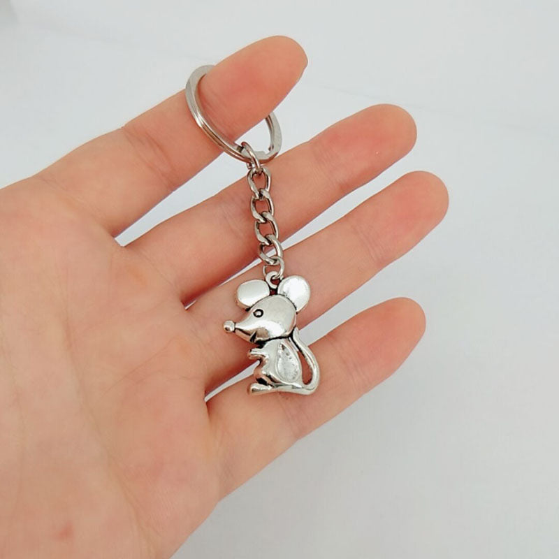 Exquisite cute cartoon mouse keychain Ancient silver rat key chain gift for children